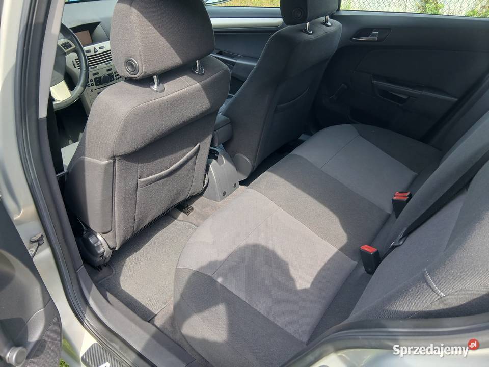 Opel Astra H 16 115 137 Bez wkładu benzyna Końskie