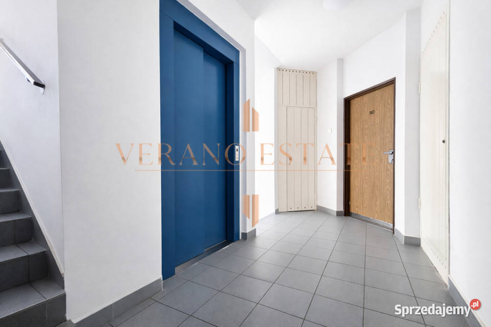 ZALANE SŁOŃCEM ANTRESOLA ZAMKNIĘTE OSIEDLE Warszawa