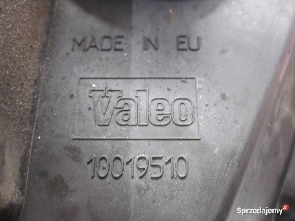 BMW E82 10r lampa prawa przód 90004812 10019510