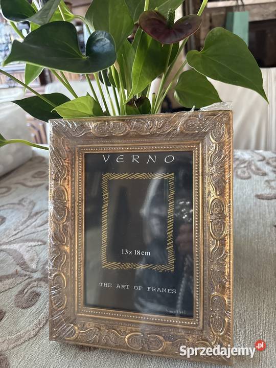 Drewniana rzeźbiona ramka na zdjęcia Glamour Bystrzyca Kłodzka