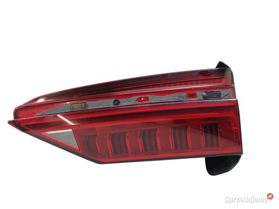 LAMPA TYŁ W KLAPĘ PRAWA KOMBI MATRIX 4K5945094 osobowe