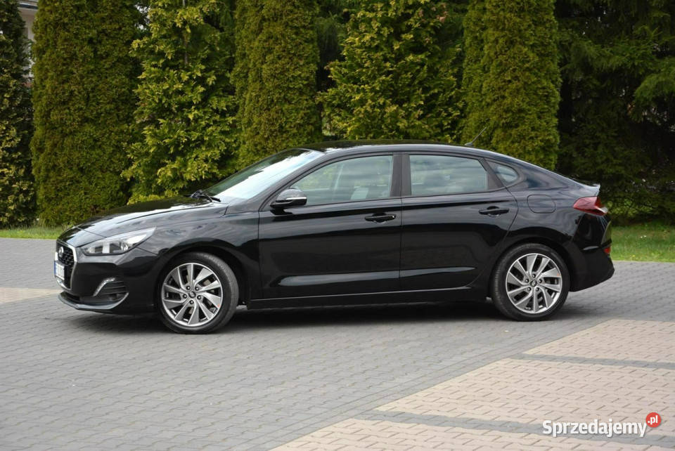 Hyundai i30 Fastback Navi Ledy Grzana Kierownica ABS i30