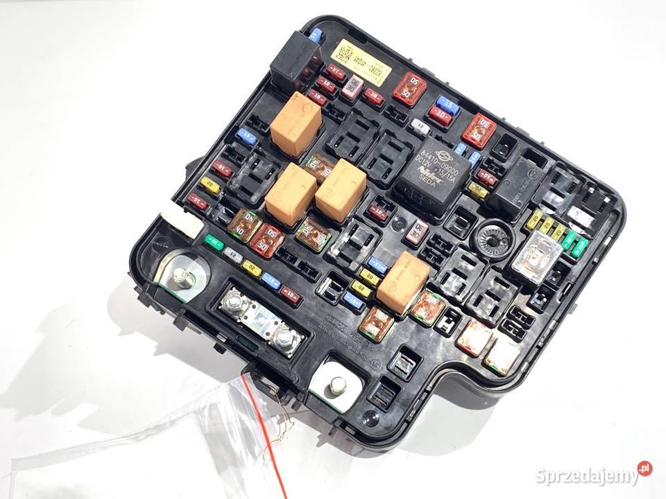 SKRZYNKA BEZPIECZNIKÓW SSANGYONG TORRES osobowe sprzedam