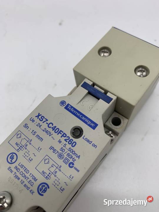 Telemecanique XS7C40FP260 Inductive sensor Warszawa