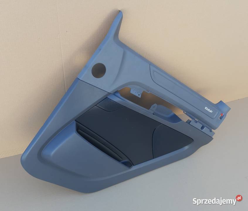 DAF CF EURO 6 TAPICERKA BOCZEK DRZWI PRAWA