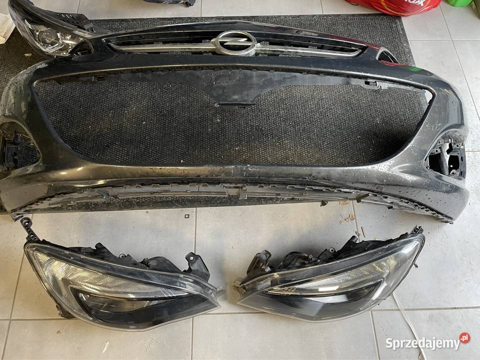 Opel Astra J zderzak przód atrapa Rok produkcji 2014 Kozubszczyzna