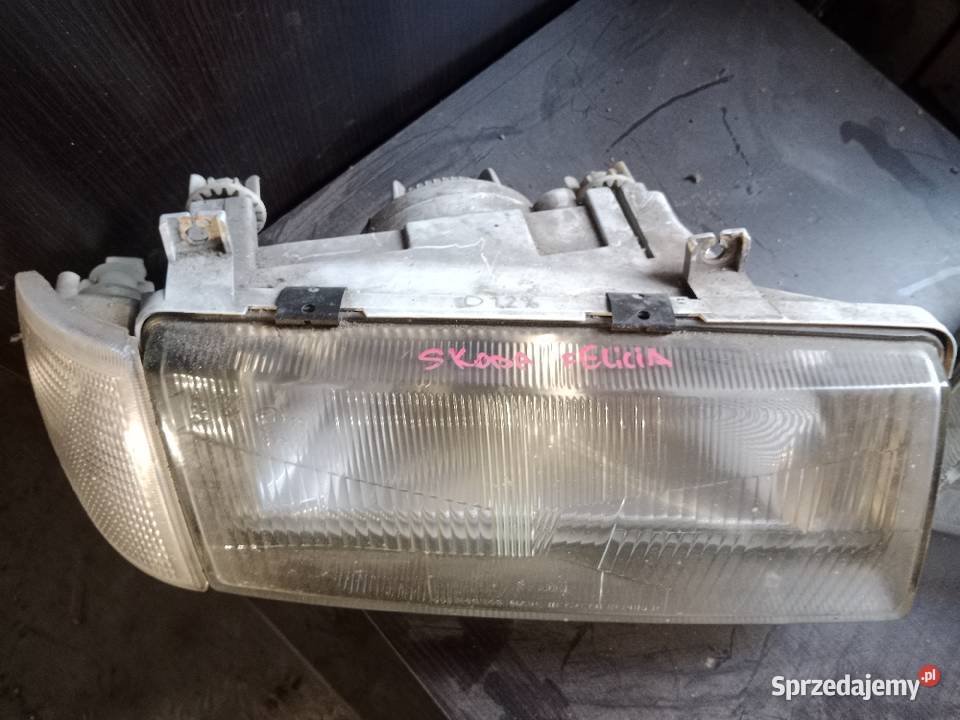 Lampy przednie skoda Felicja Wyszków sprzedam
