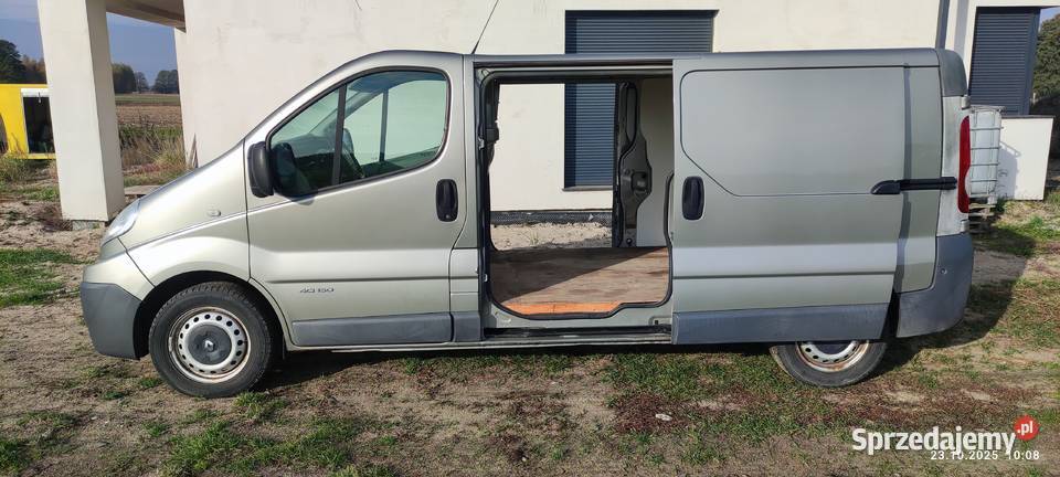 Renault Trafic 25 dCi nie Vivaro motylki klima wielkopolskie