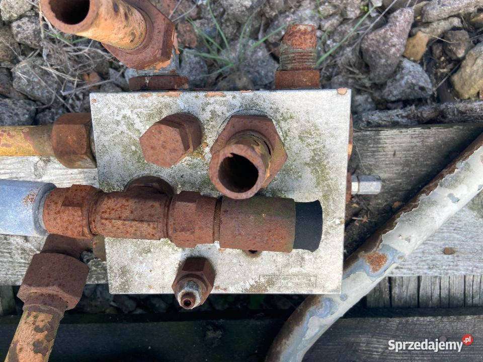 Rozdzielacz Hydrauliczny Fluid Control P1709008 Maszewo
