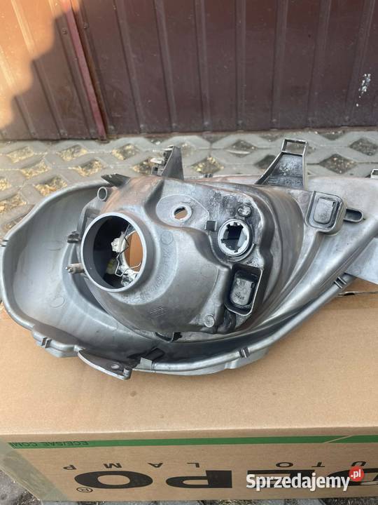 Lampy Renault Trafic II osobowe Pabianice