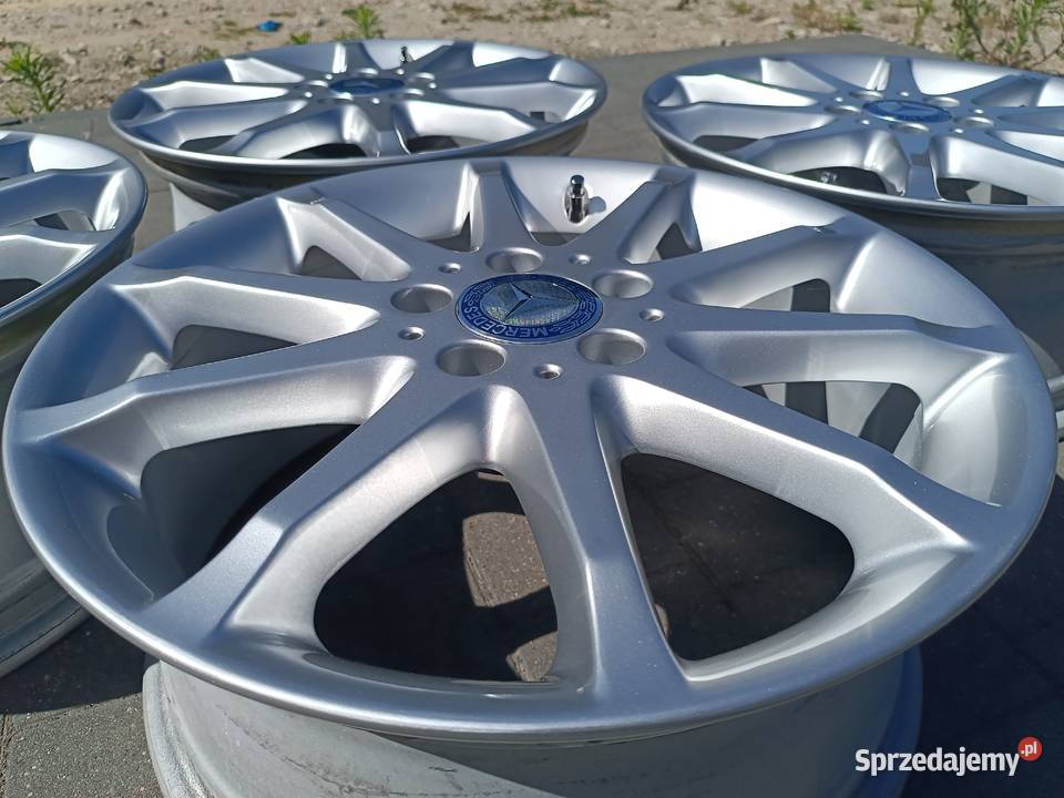 Sprzedam komplet oryginalnych felg aluminiowych