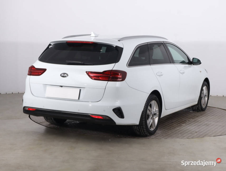 Kia Ceed 16 CRDi Rok produkcji 2020 Piaseczno