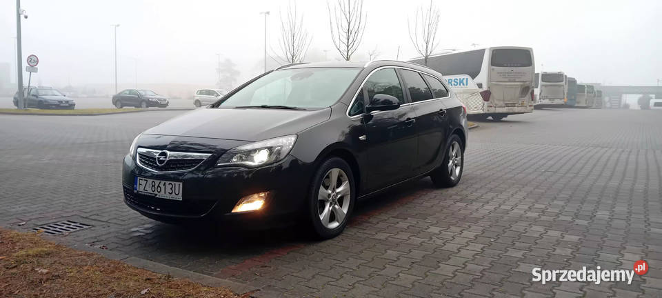 Opel Astra J automat bixenon szyberdach
