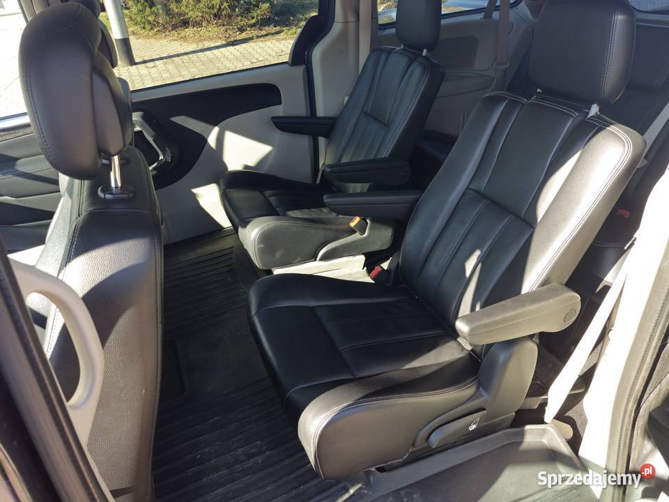 Dodge grand caravan 36 v6 2014r el drzwi klapa nieuszkodzony Wrocław sprzedam