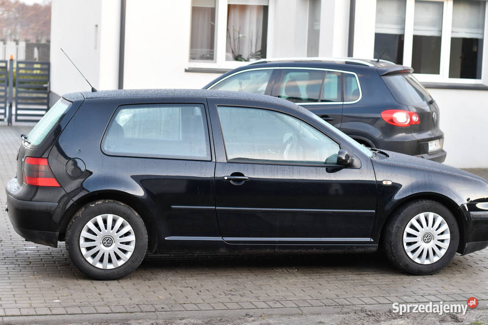 Volkswagen Golf IV Karminek