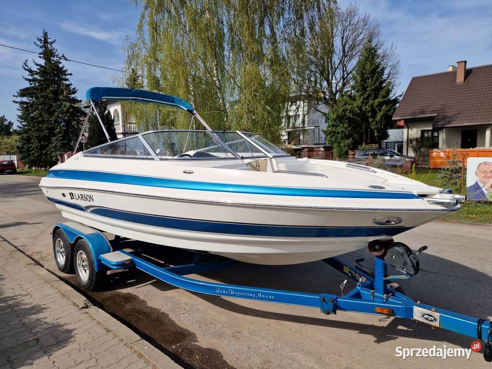 motorówka LARSON LXI 208 50 MPI V8 260 HP 55 mtg