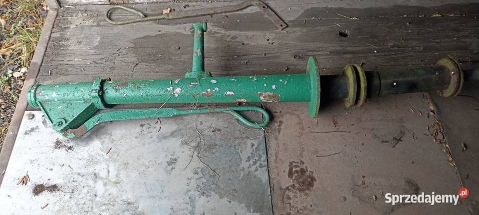 Pompa do wody stara ręczna żeliwna Bronisław