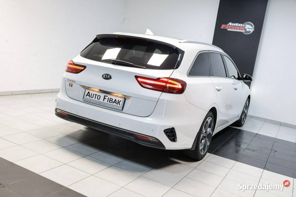 Kia Ceed BusinessSalon szyberdach Konstantynów Łódzki