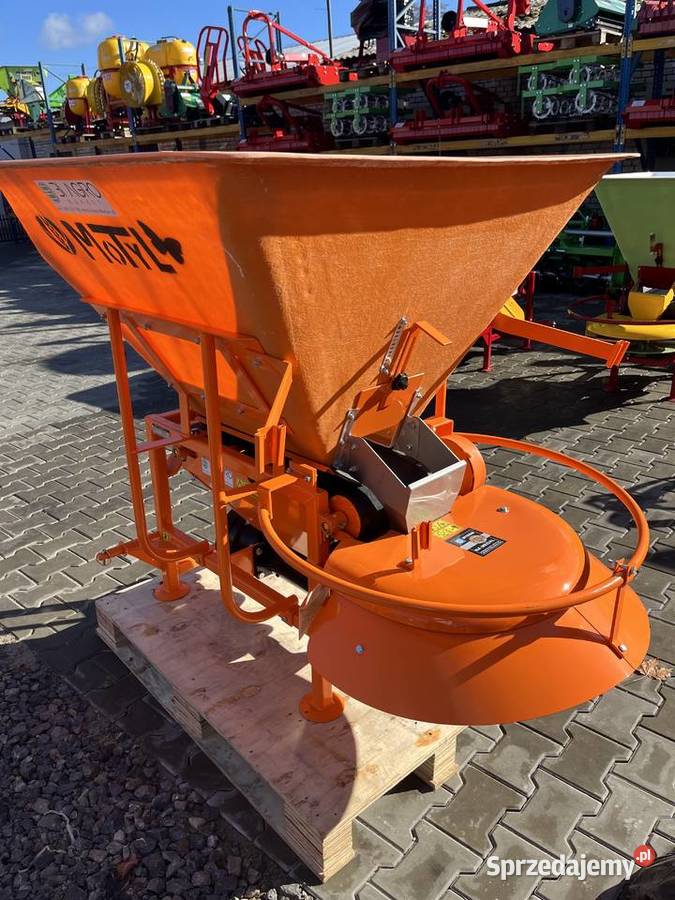 Piaskarka solarka posypywarka Motyl z przystawką