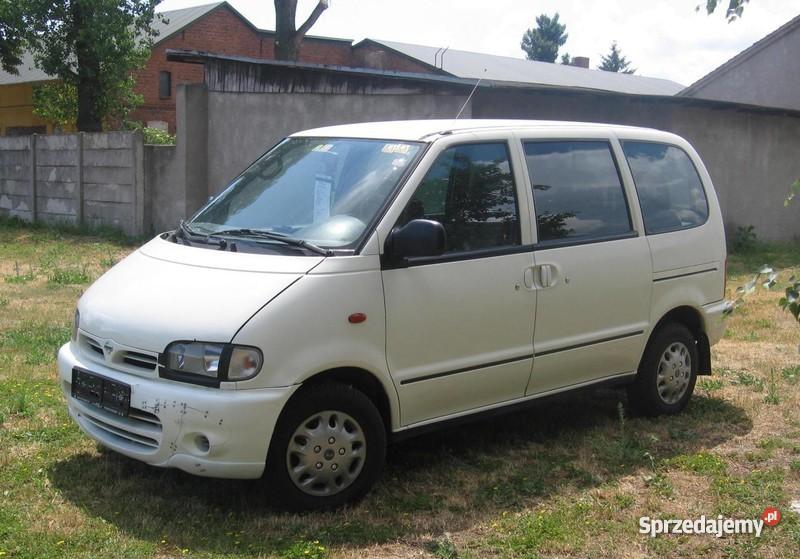 Nissan Serena na manualna
