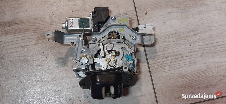 zamek klapy bagażnika Infiniti FX QX 30D Włoszczowa