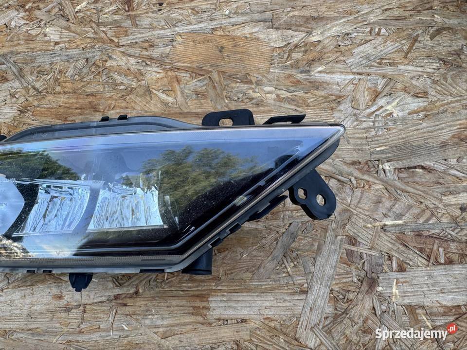 Halogen led drl przód prawy Volvo xc60 xc90 v90 wielkopolskie