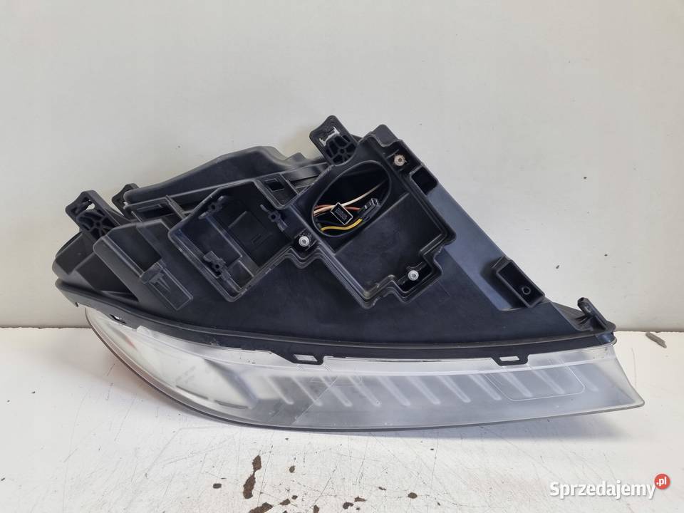 LAMPA LEWA Volvo S80 II V70 III XC70 PRZEDNIA