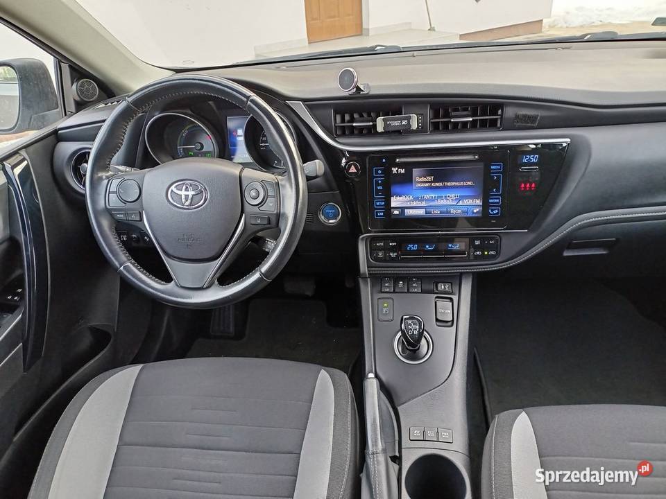 Toyota Auris Salon Serwis ASO Bezwypadek Zadbany Czosnów