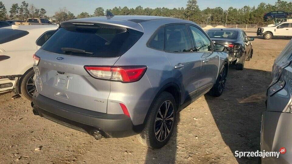 Ford Escape Kuga 2022 15 AWD uszkodzony w drodze Żórawina