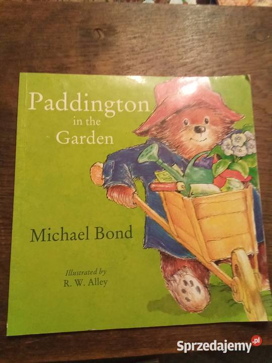 Paddington in the garden and the grand tour Warszawa