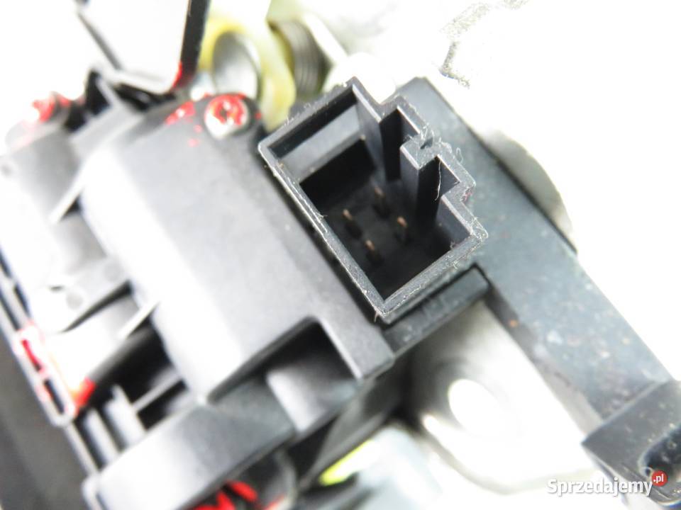 ZAMEK KLAPY AUDI A3 8P 8P4827520B osobowe małopolskie