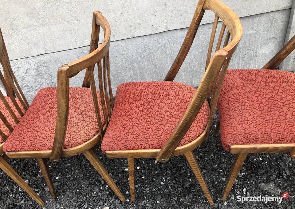 Komplet 4 krzeseł proj A Suman TON Kłodzko