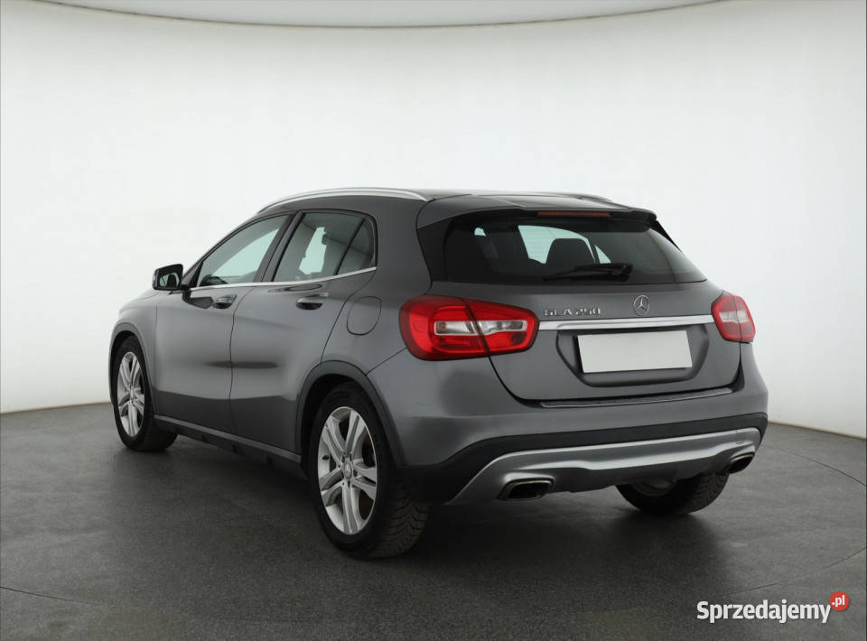 Mercedes GLA GLA 250 nieuszkodzony mazowieckie Piaseczno