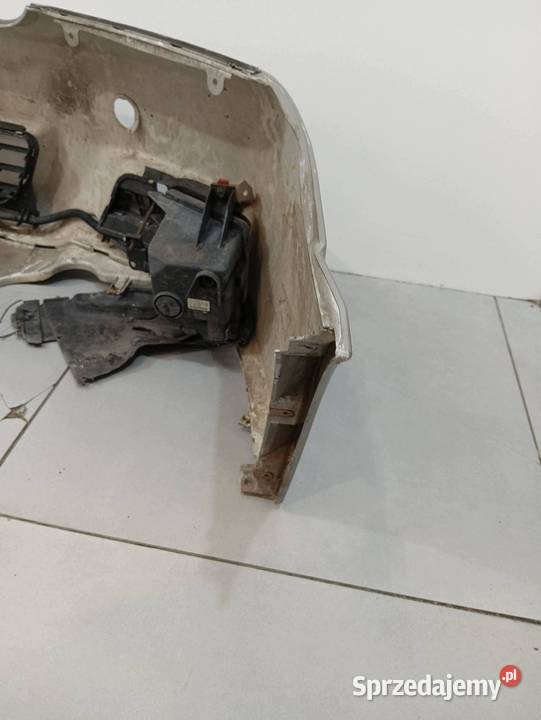 ZDERZAK PRZÓD VECTRA C Opel Signum I 20032008 osobowe
