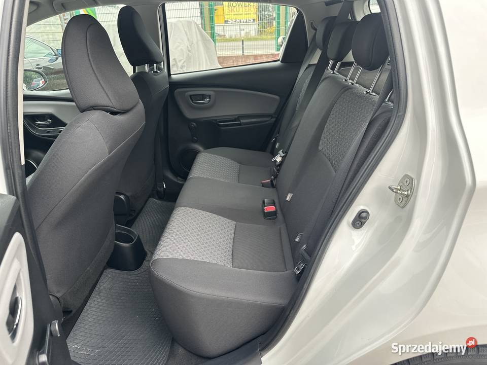Toyota Yaris 13 benz6 biegówKlimaSalon IWL Warszawa