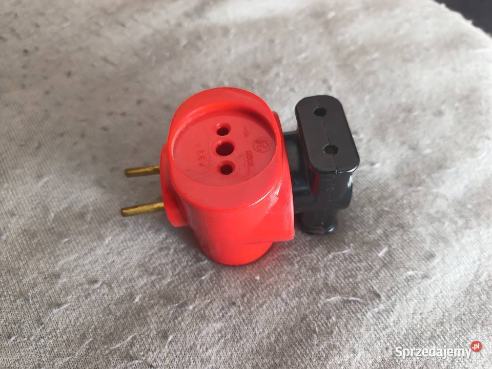 Dwa zabytkowe trójniki elektryczne Wronki