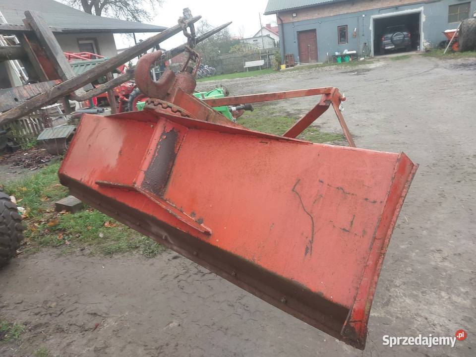 Spych do śniegupług do śniegu pomarol