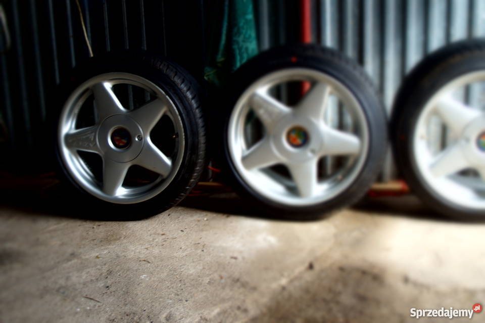 Felgi aluminiowe AZEV z nowymi oponami Sanok