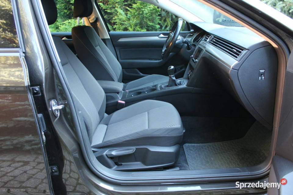 Volkswagen Passat 20 TDI 140 Manual Opłacona światła LED Lubań sprzedam
