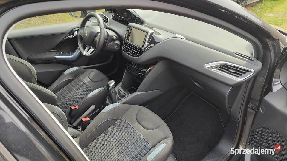 Peugeot 208 16 benzyna JBL Panorama Navi 120KM Wrocław