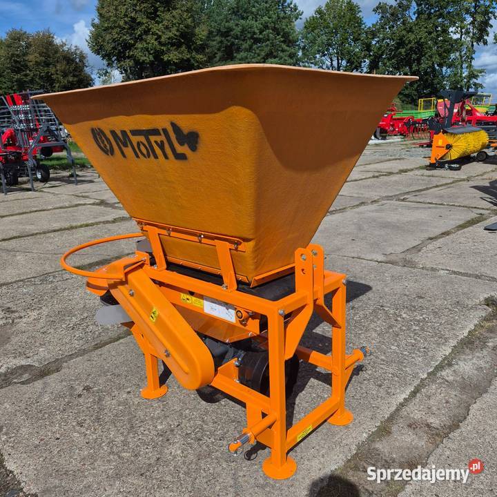 Rozsiewacze nawozów wapna MOTYL N031 POM POM Augustów Opoczno