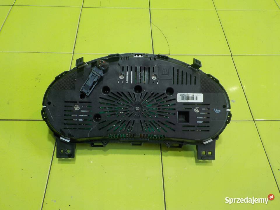 CHEVROLET ORLANDO 16 B 12r 5D licznik zegary Liczniki i zegary Suków