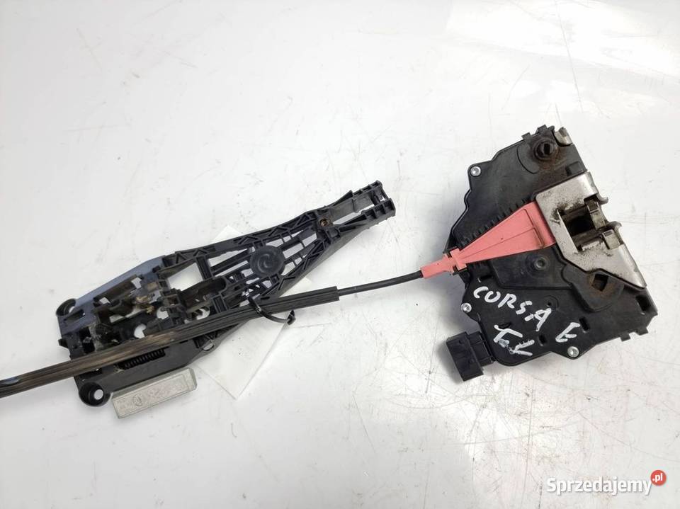 ZAMEK DRZWI LT OPEL CORSA E 13431842 Części samochodowe Lipno sprzedam