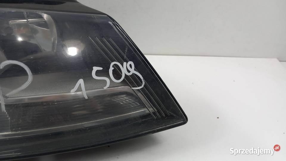 AUDI A3 8P LIFT LAMPA PRZÓD PRAWA Lampy przednie Zbierkowo