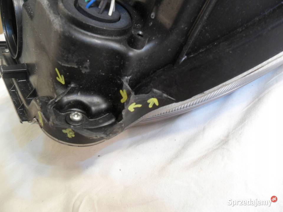 REFLEKTOR PRZÓD STRONA PRAWA SUZUKI IGNIS Nowy Tomyśl