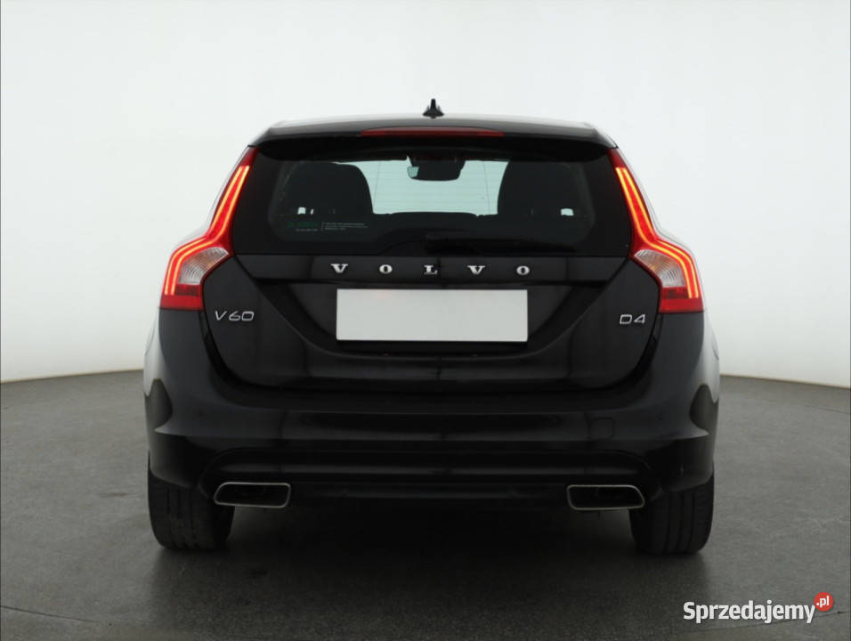 Volvo V60 D4 20 Rok produkcji 2017 Piaseczno