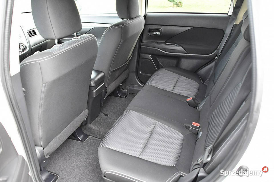 Mitsubishi Outlander 20B 150 Navi Led Kamera Nowe Kucice sprzedam