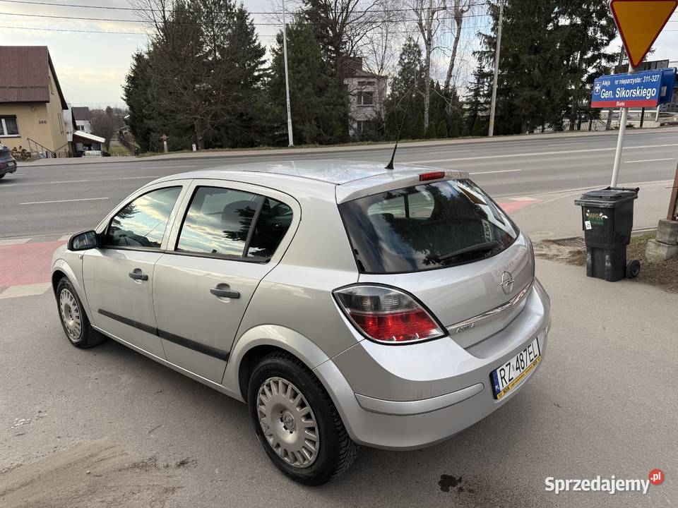 OpelAstra16BenzynaKlima ESP podkarpackie Rzeszów