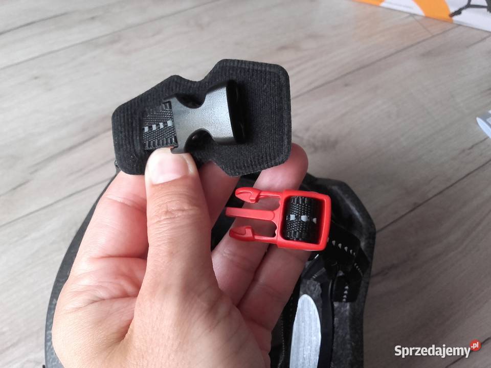 Kask rowerowy CRIVIT z tylną lampką rozmiar SM kujawsko-pomorskie Bydgoszcz