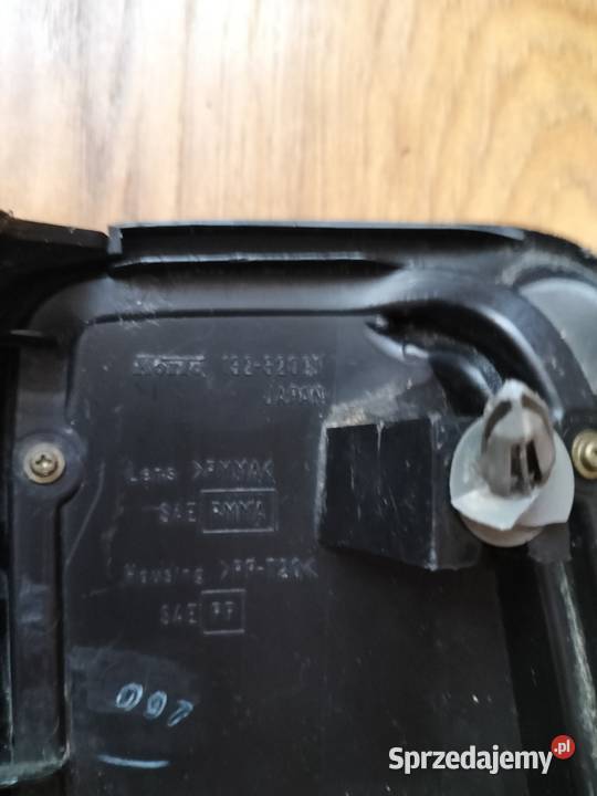 Lampa tylna lewa Suzuki Jimmy koito 13232091 Oświetlenie Motoryzacja dolnośląskie Chocianów